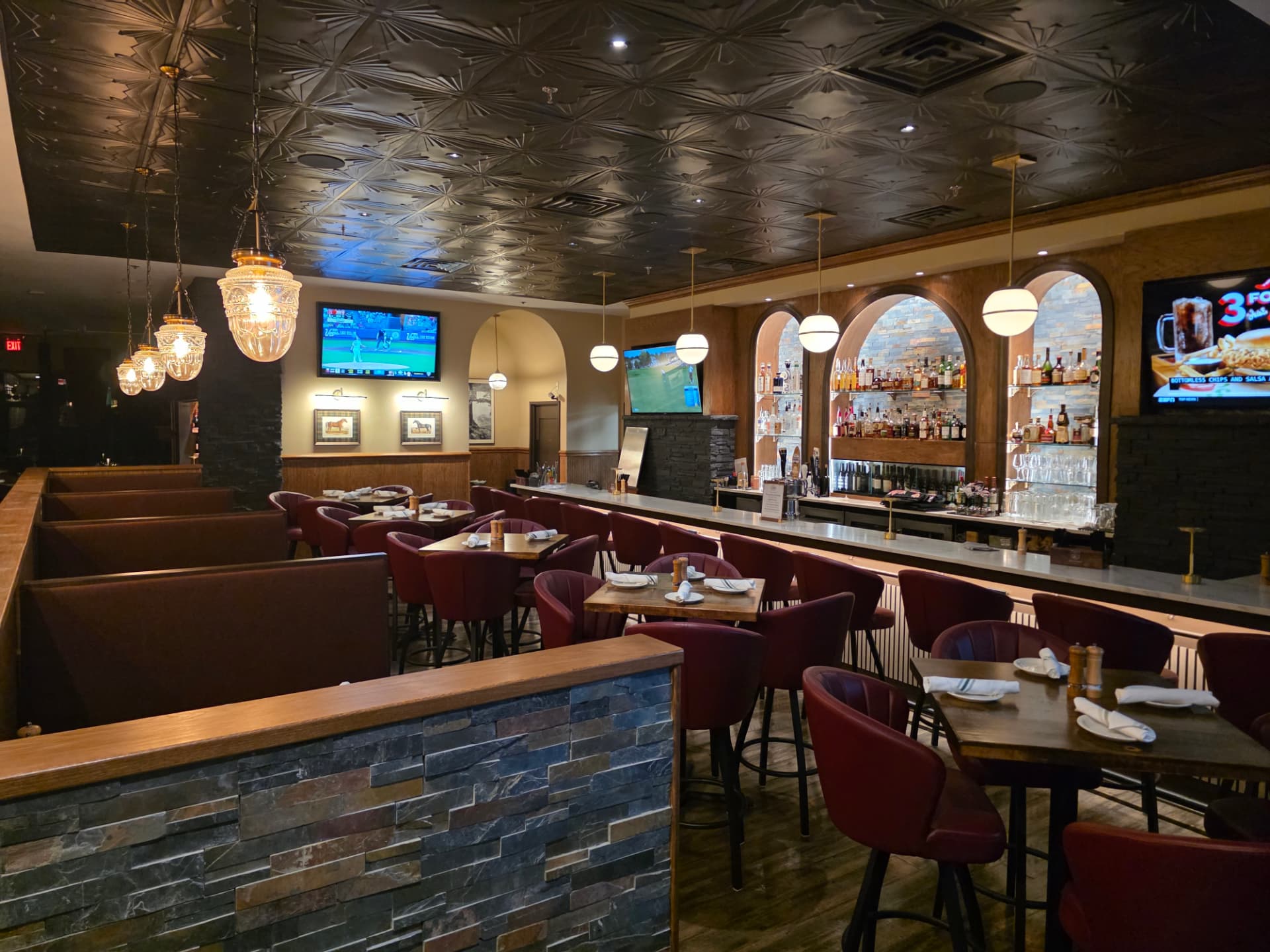 The dining room and bar at The Cellar on Seneca